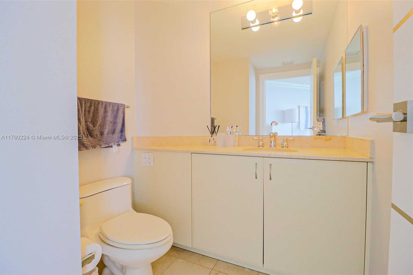 Small Image of 6365 COLLINS AVE #1903, Miami Beach Number 56