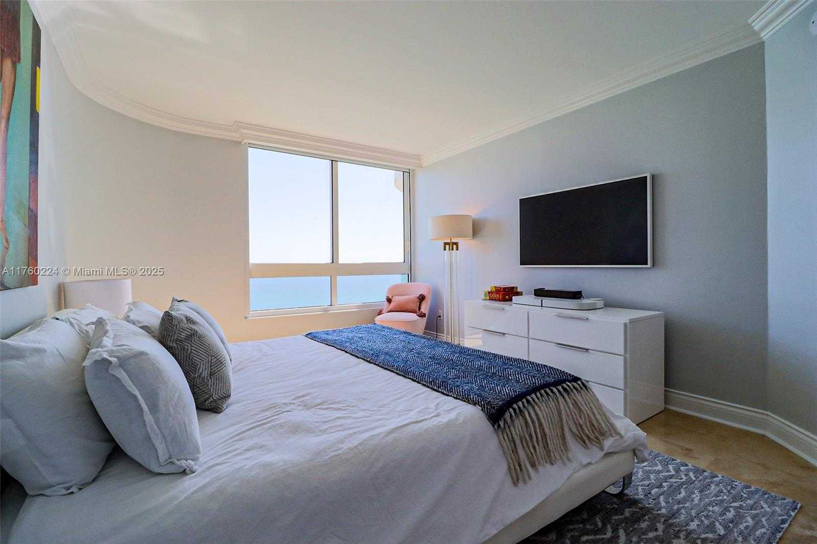 Small Image of 6365 COLLINS AVE #1903, Miami Beach Number 66