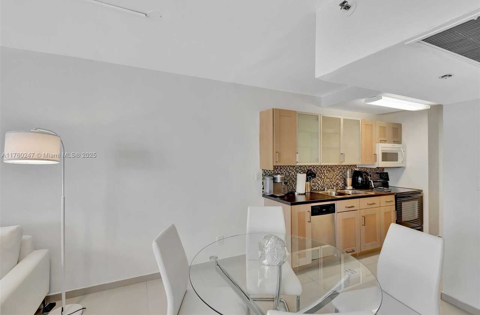 Small Image of 100 LINCOLN RD #417, Miami Beach Number 12