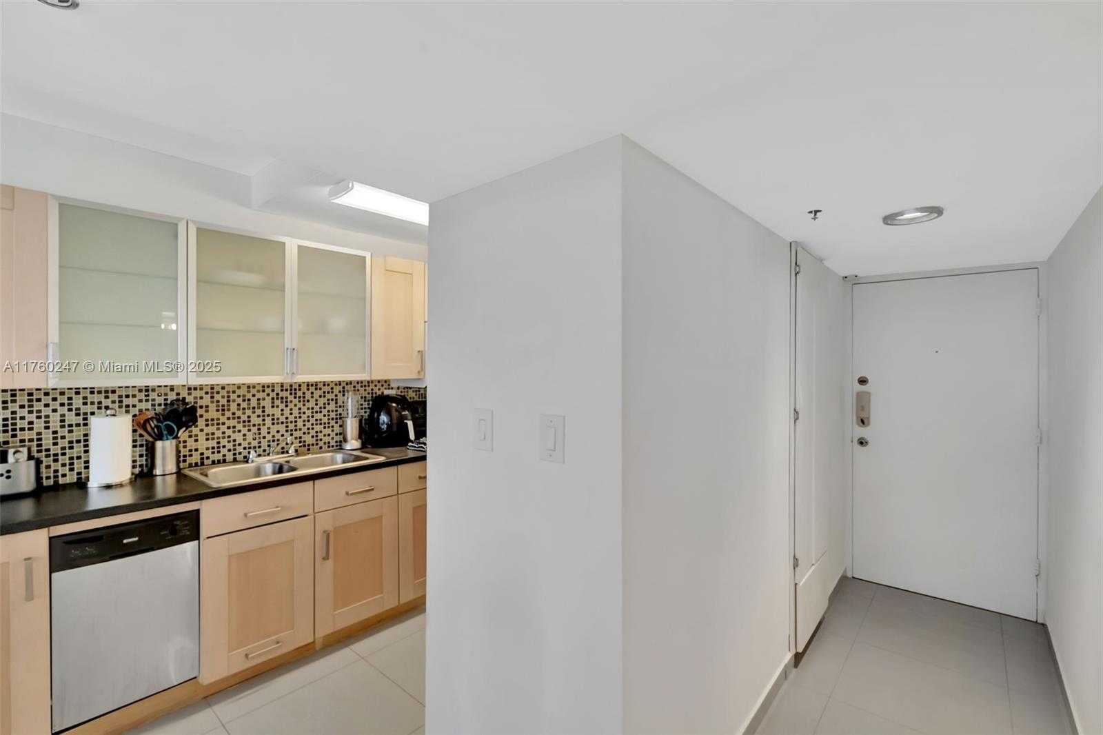 Small Image of 100 LINCOLN RD #417, Miami Beach Number 15