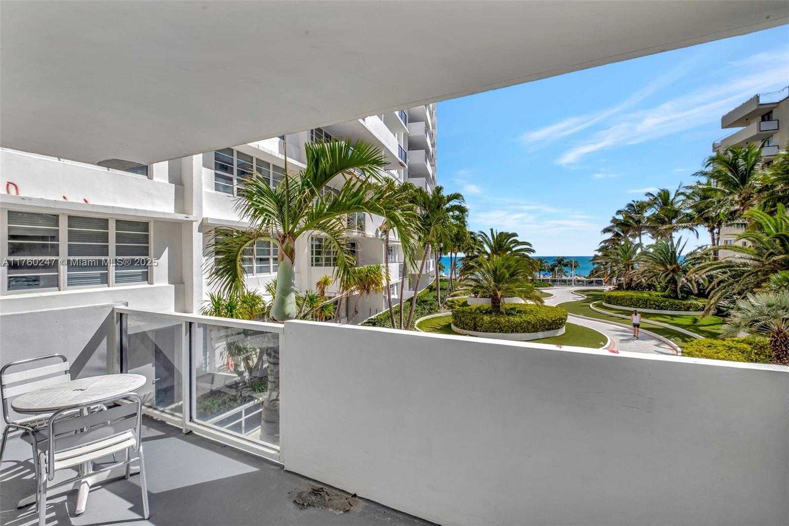 Small Image of 100 LINCOLN RD #417, Miami Beach Number 2