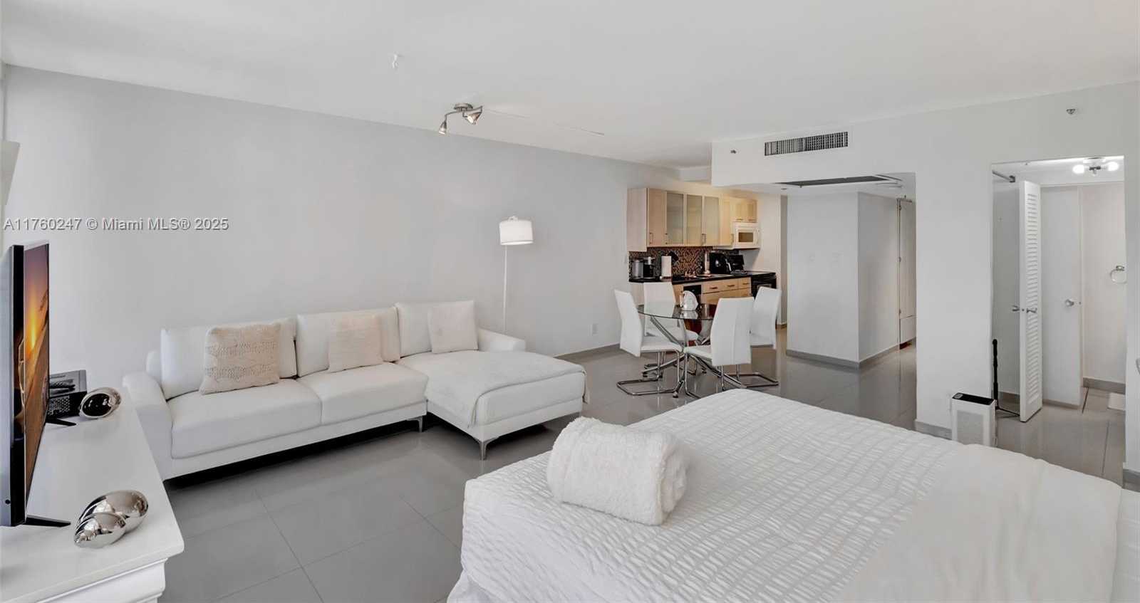 Small Image of 100 LINCOLN RD #417, Miami Beach Number 7