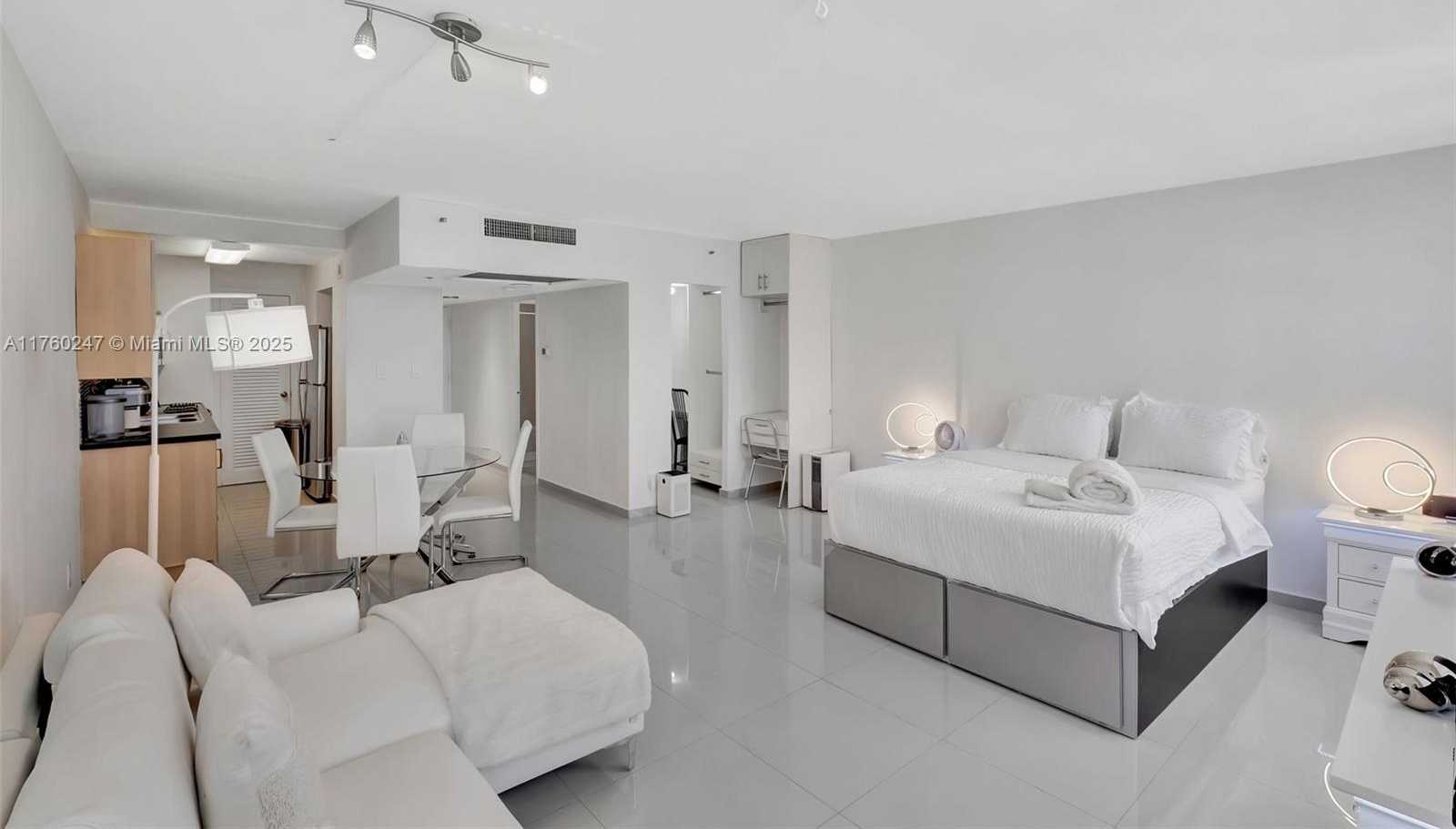 Small Image of 100 LINCOLN RD #417, Miami Beach Number 8