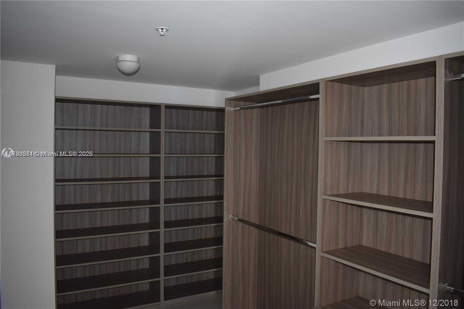 Small Image of 17301 BISCAYNE BLVD #607, North Miami Beach Number 11