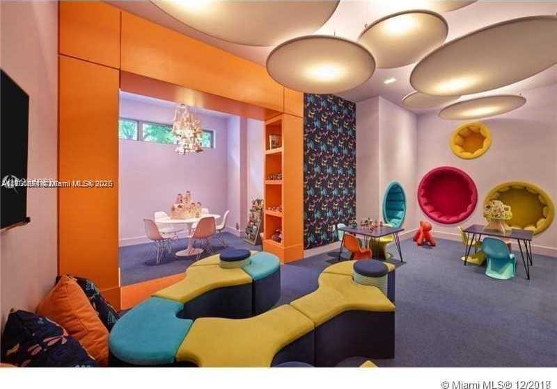 Small Image of 17301 BISCAYNE BLVD #607, North Miami Beach Number 23