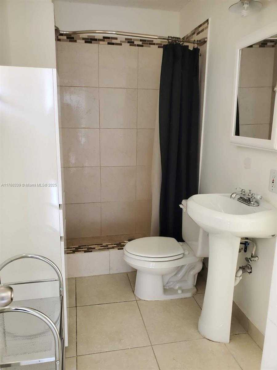 Small Image of 2903 NORTH MIAMI BEACH BLVD #1001, North Miami Beach Number 8