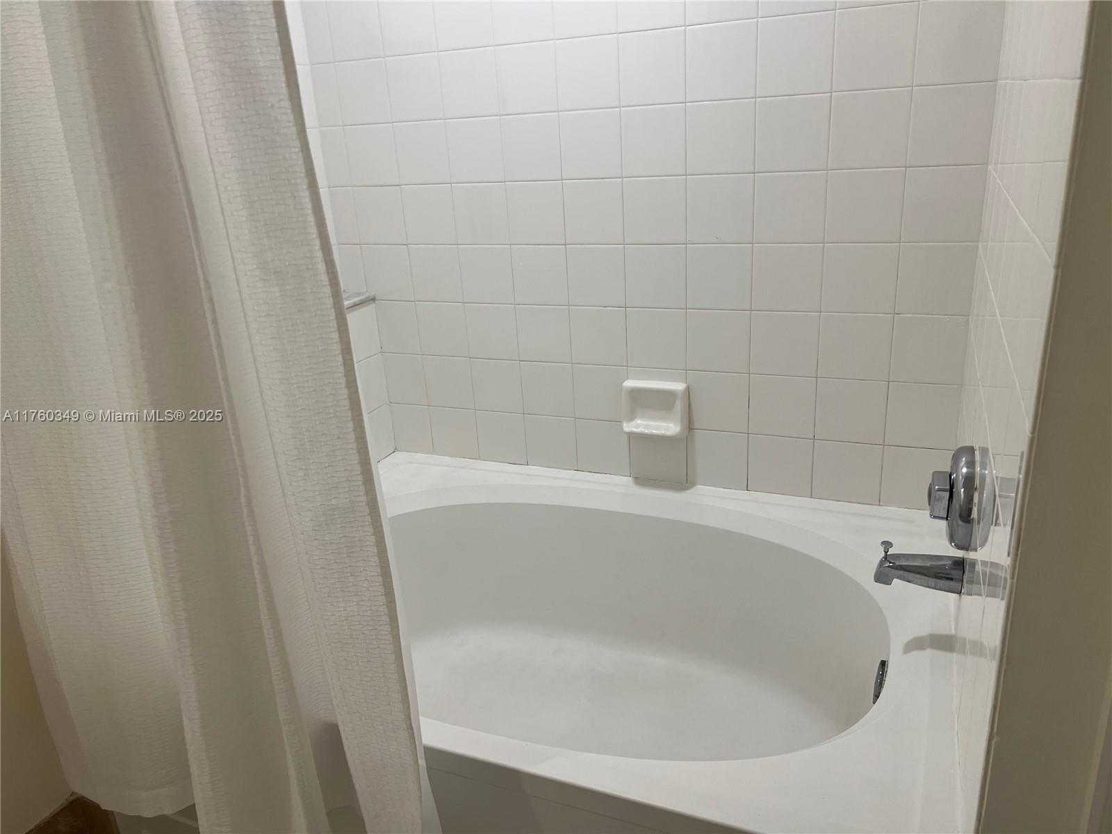 Small Image of 3155 NORTH EAST 184TH ST #8106, Aventura Number 22