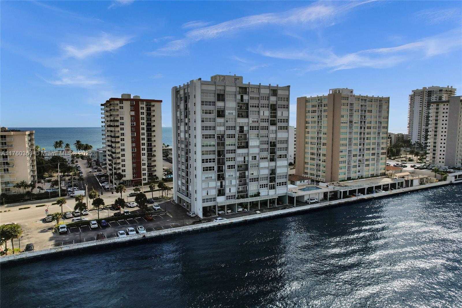 Small Image of 1400 SOUTH OCEAN DR #303, Hollywood Number 3