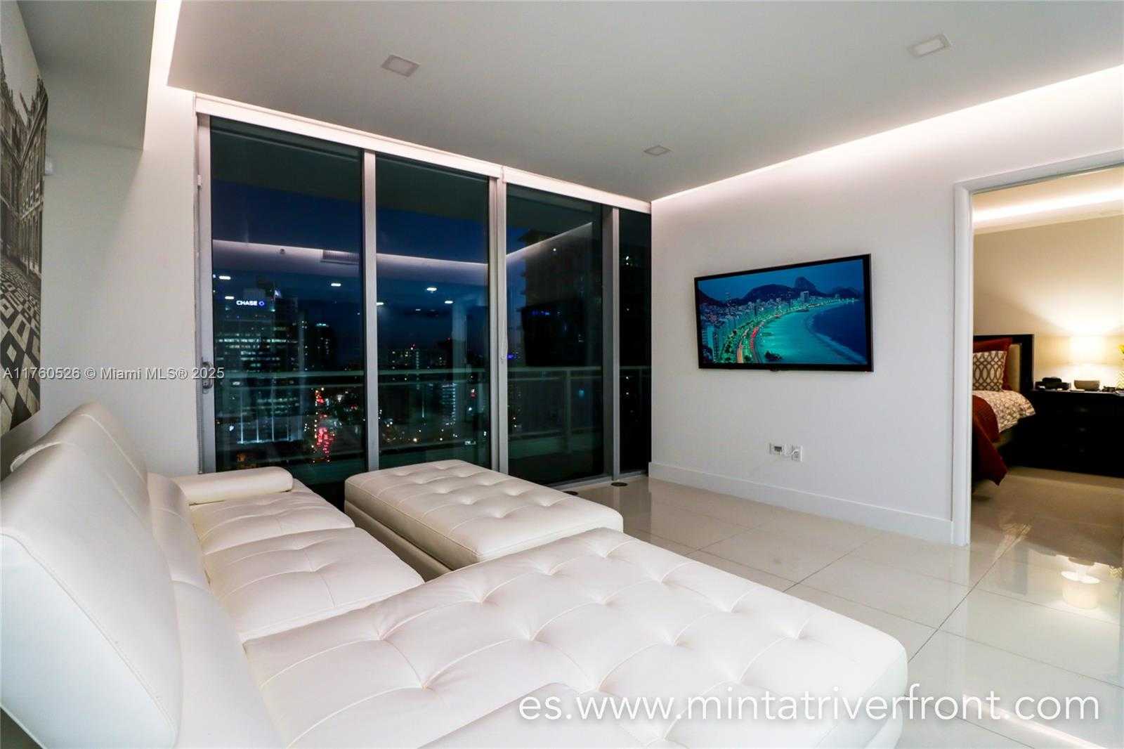 Small Image of 92 SOUTH WEST 3RD ST #2304, Miami Number 4