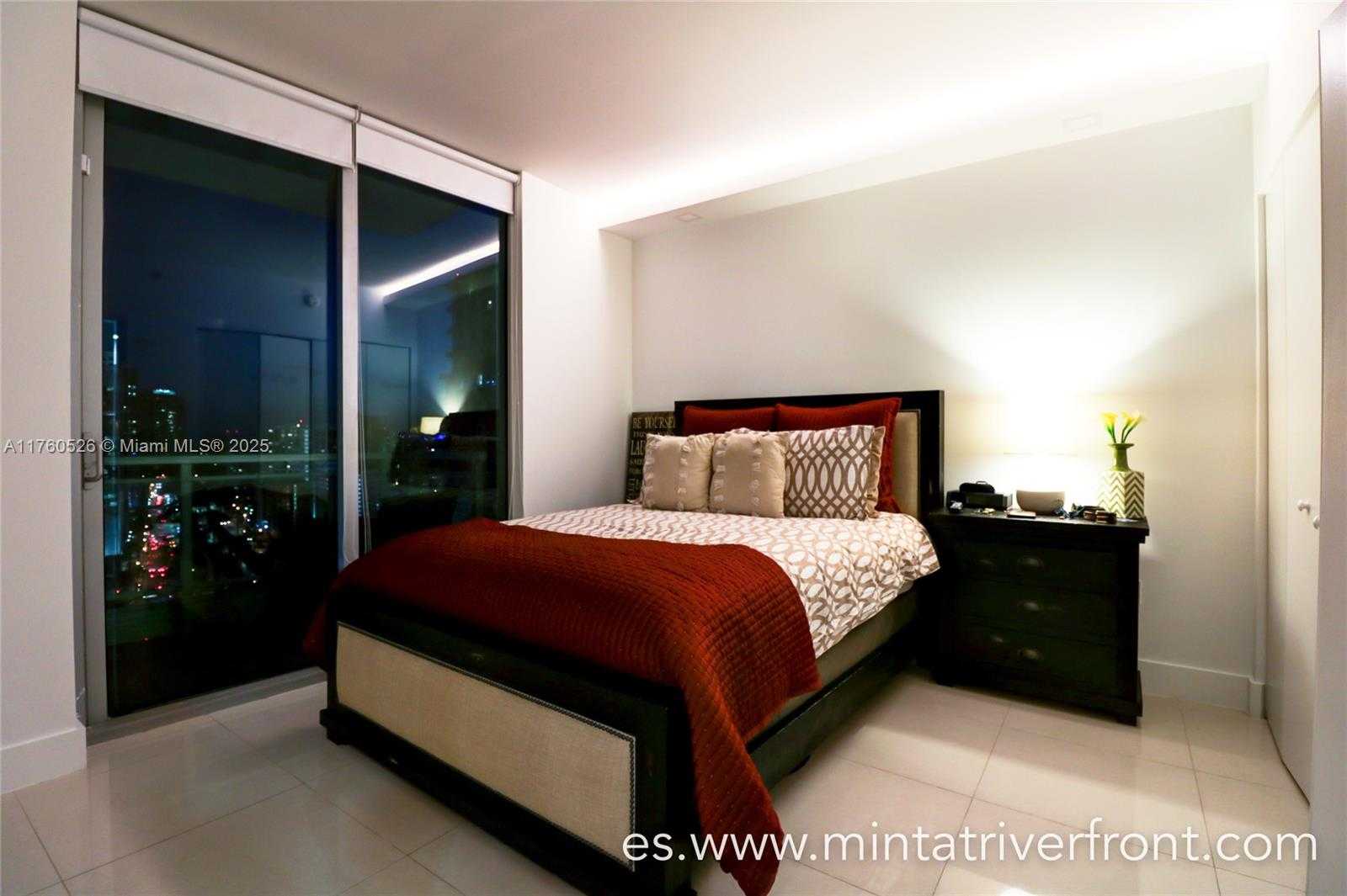 Small Image of 92 SOUTH WEST 3RD ST #2304, Miami Number 6