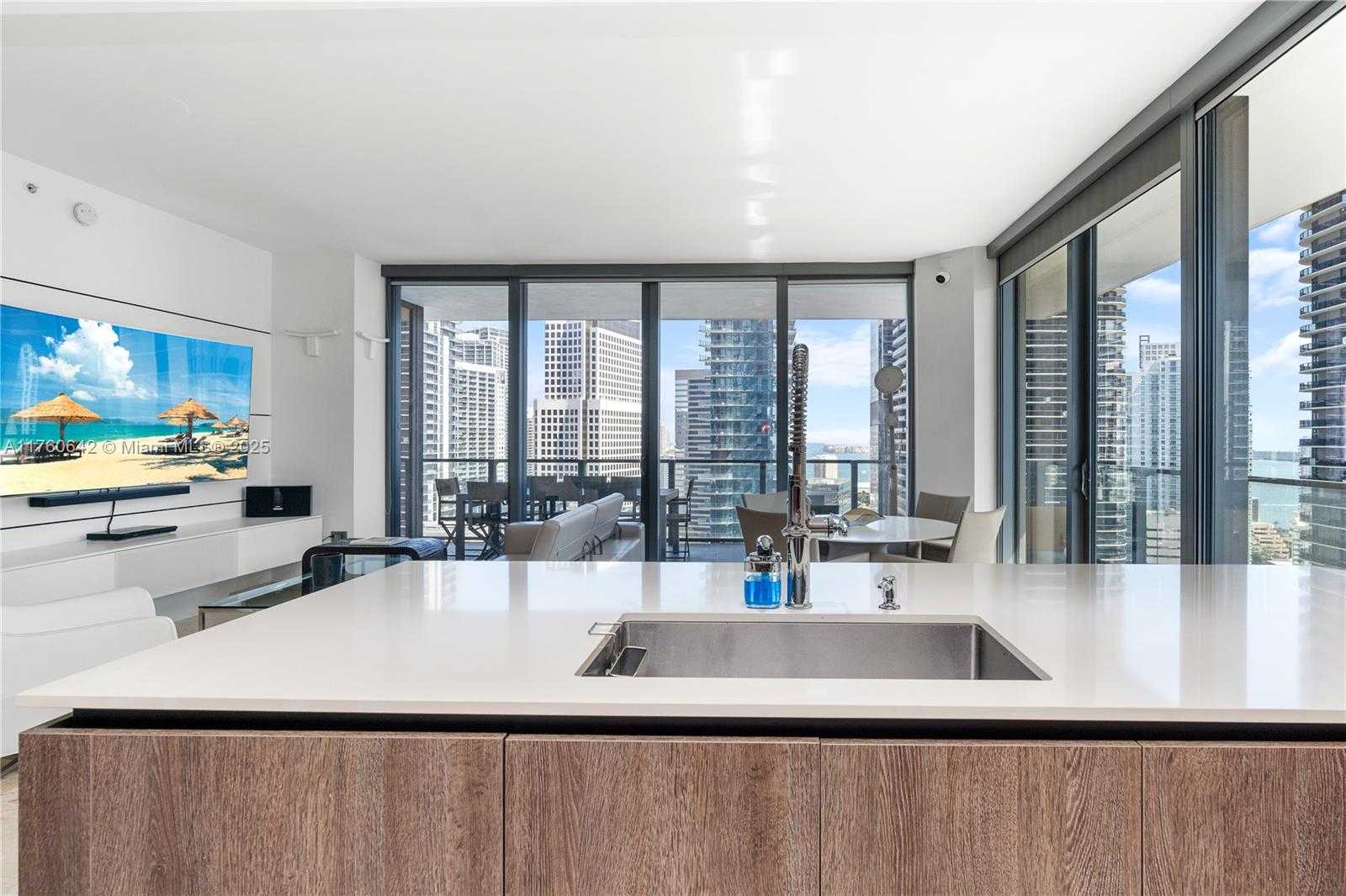 Small Image of 88 SOUTH WEST 7TH ST #2401, Miami Number 27