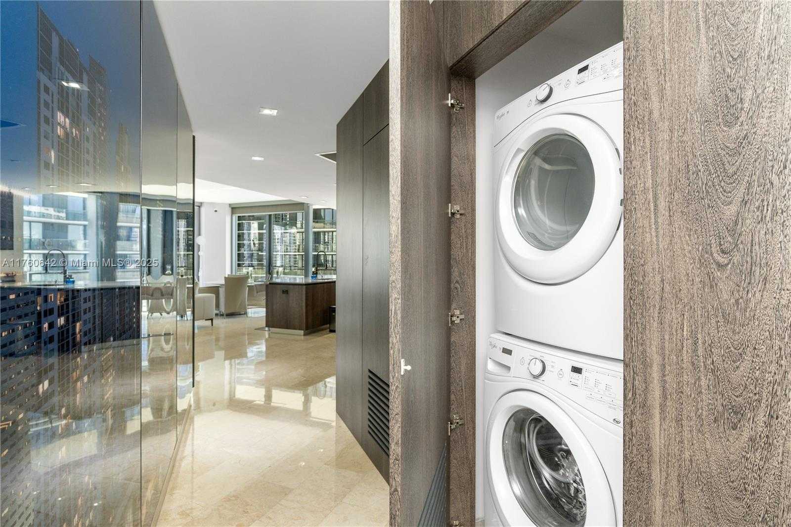 Small Image of 88 SOUTH WEST 7TH ST #2401, Miami Number 38