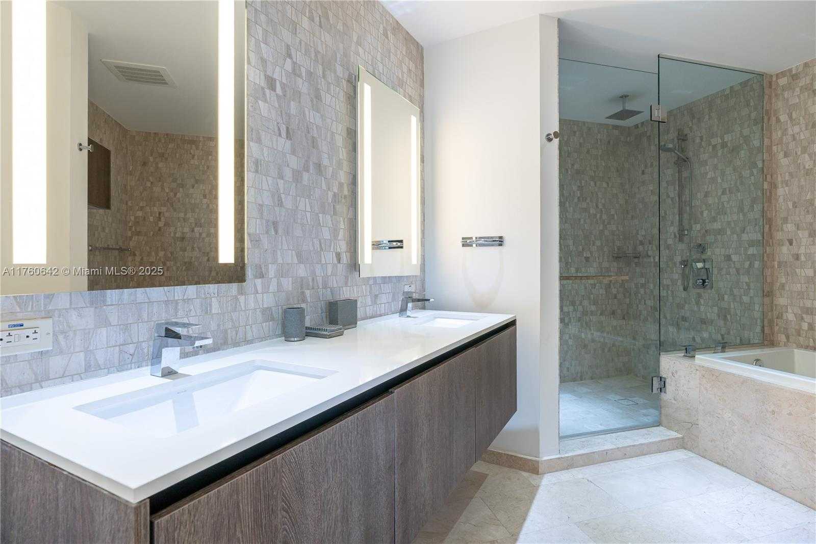 Small Image of 88 SOUTH WEST 7TH ST #2401, Miami Number 9
