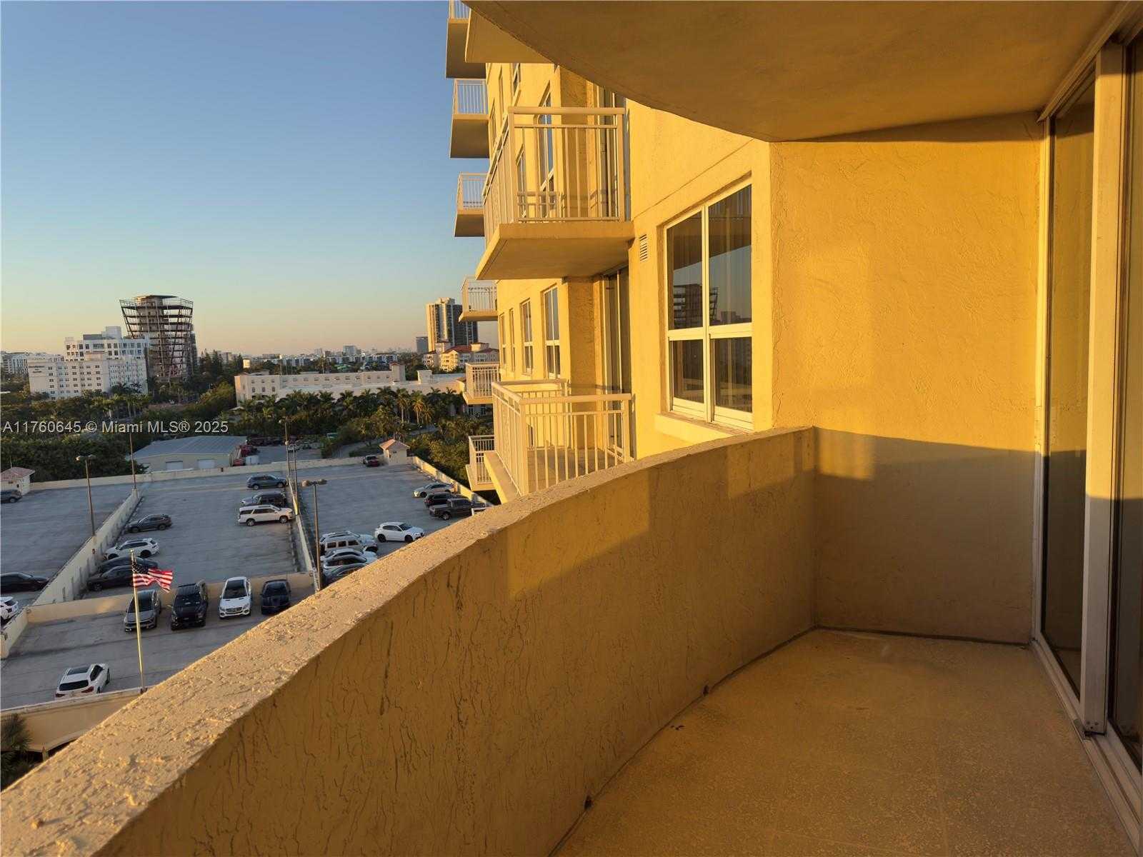 Small Image of 19501 WEST COUNTRY CLUB DR #911, Aventura Number 20
