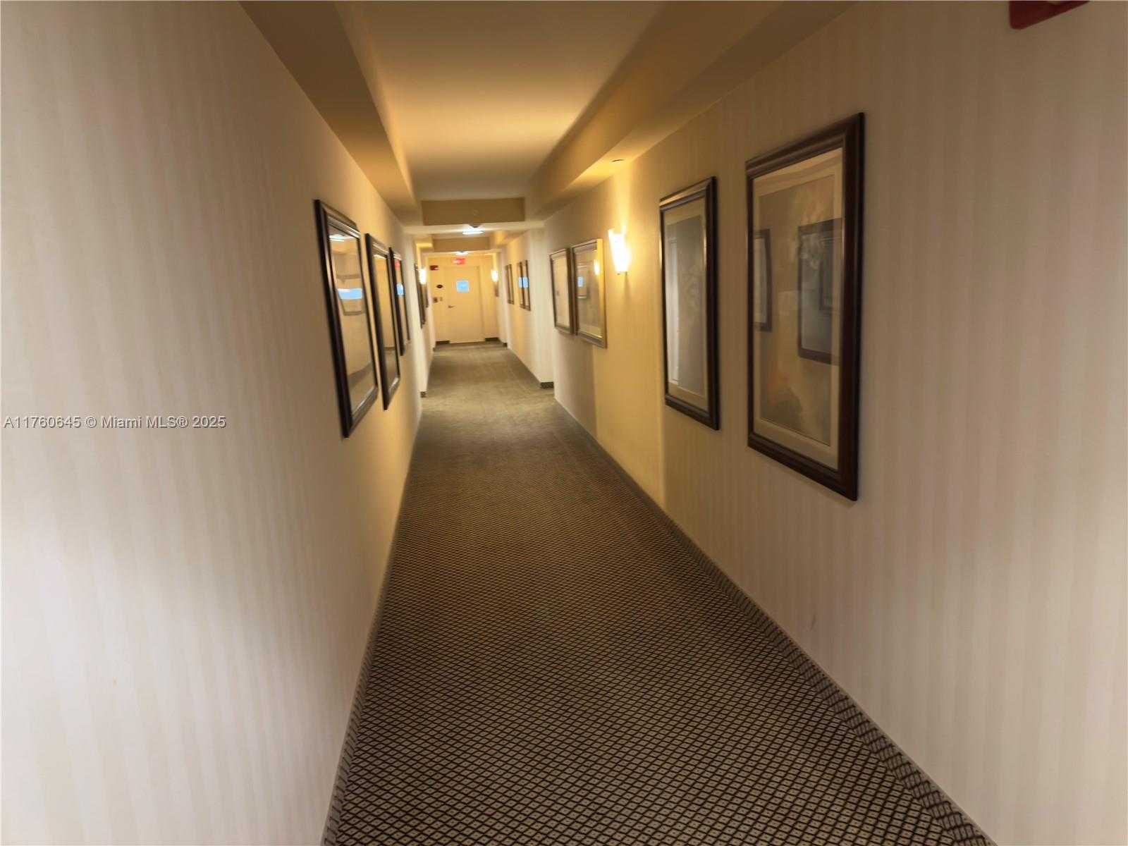 Small Image of 19501 WEST COUNTRY CLUB DR #911, Aventura Number 23