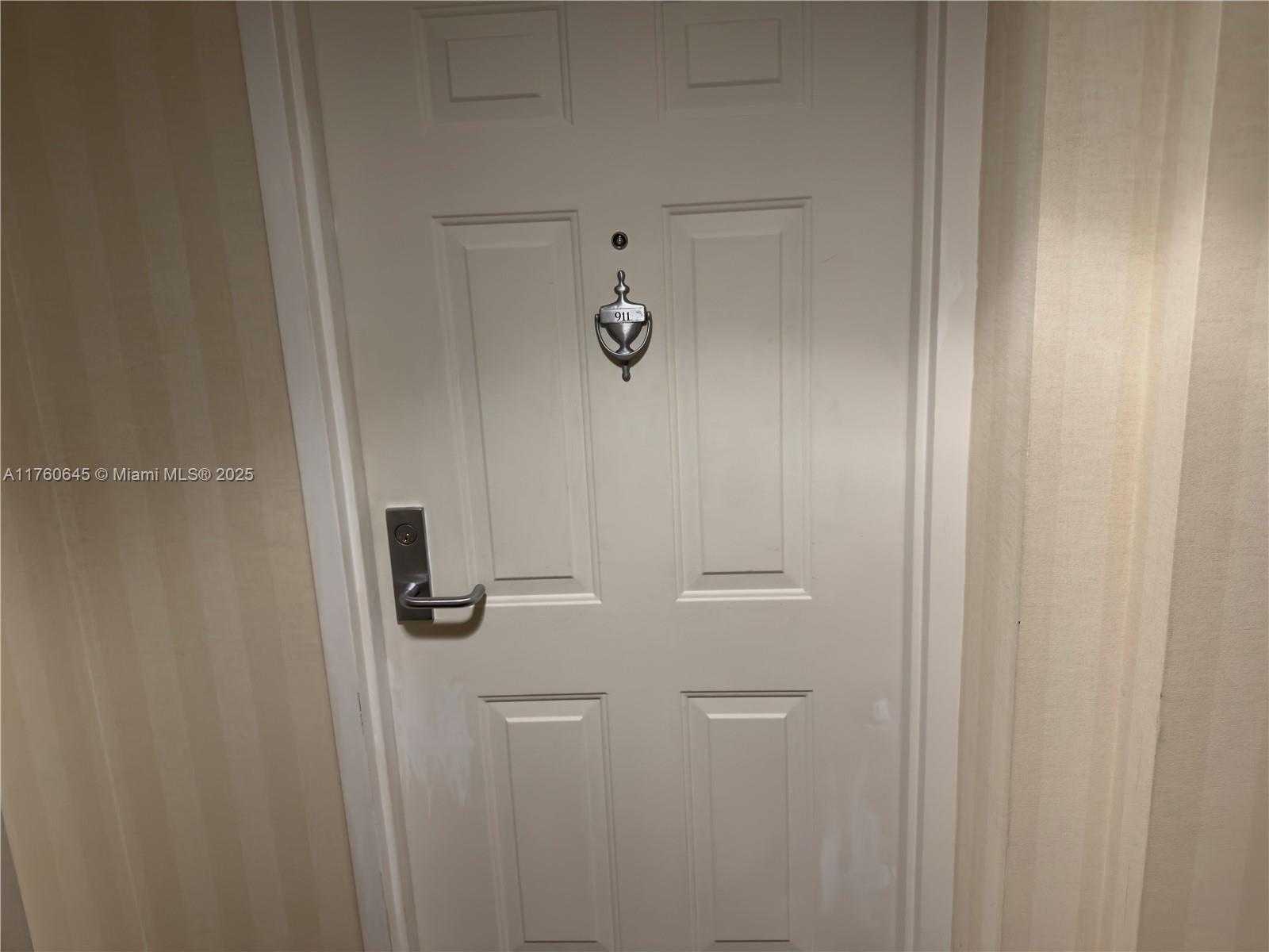 Small Image of 19501 WEST COUNTRY CLUB DR #911, Aventura Number 25