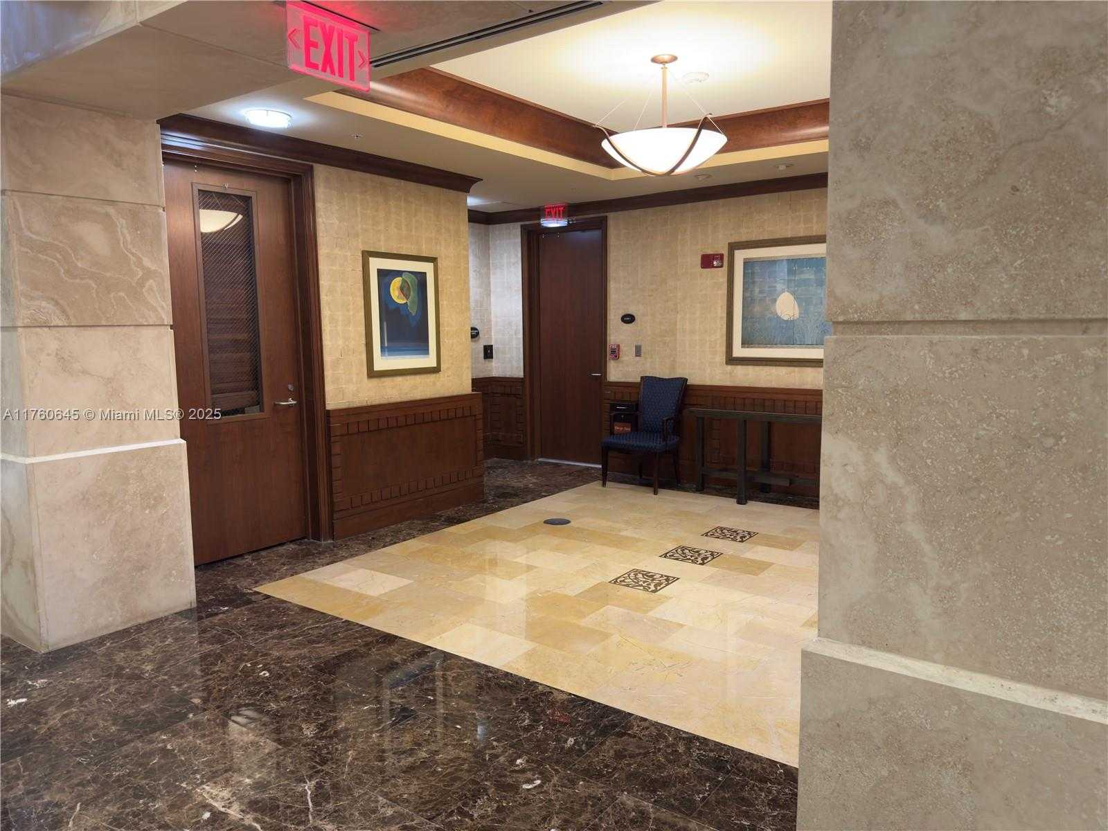 Small Image of 19501 WEST COUNTRY CLUB DR #911, Aventura Number 32