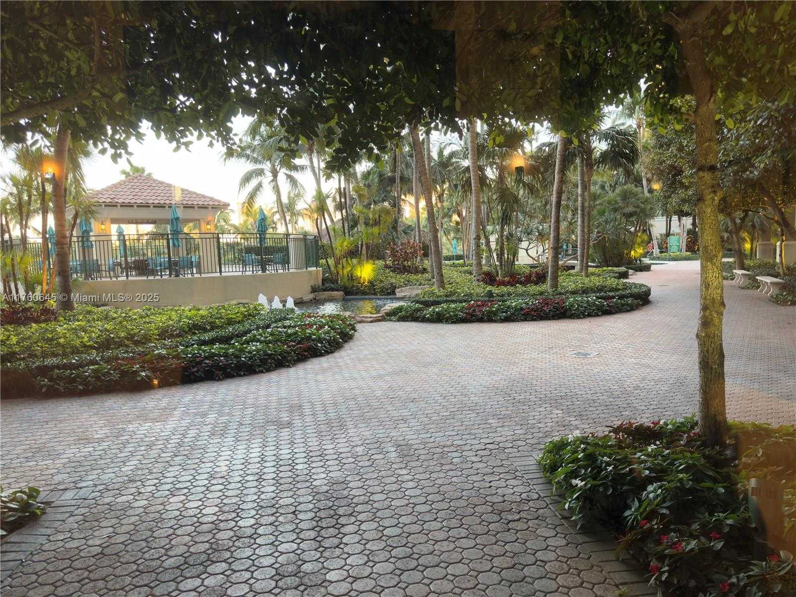 Small Image of 19501 WEST COUNTRY CLUB DR #911, Aventura Number 43