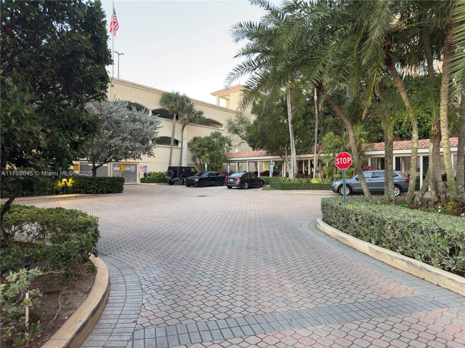 Small Image of 19501 WEST COUNTRY CLUB DR #911, Aventura Number 45
