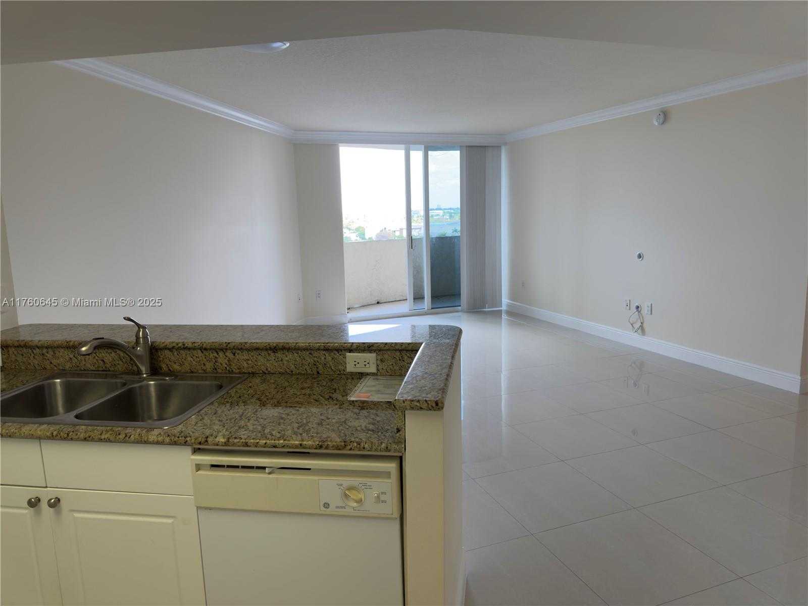 Small Image of 19501 WEST COUNTRY CLUB DR #911, Aventura Number 5
