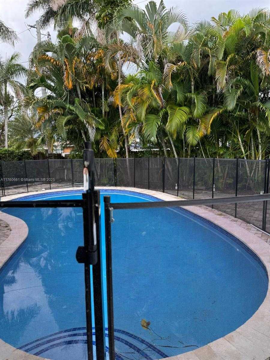 Imagen de Pequeño Objeto