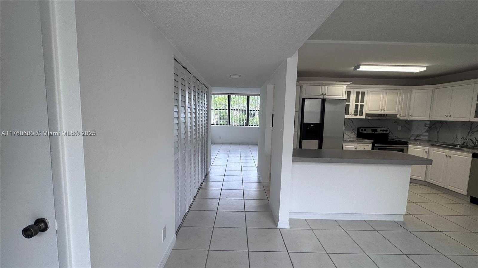 Small Image of 20401 NORTH EAST 30TH AVE #412-8, Aventura Number 10