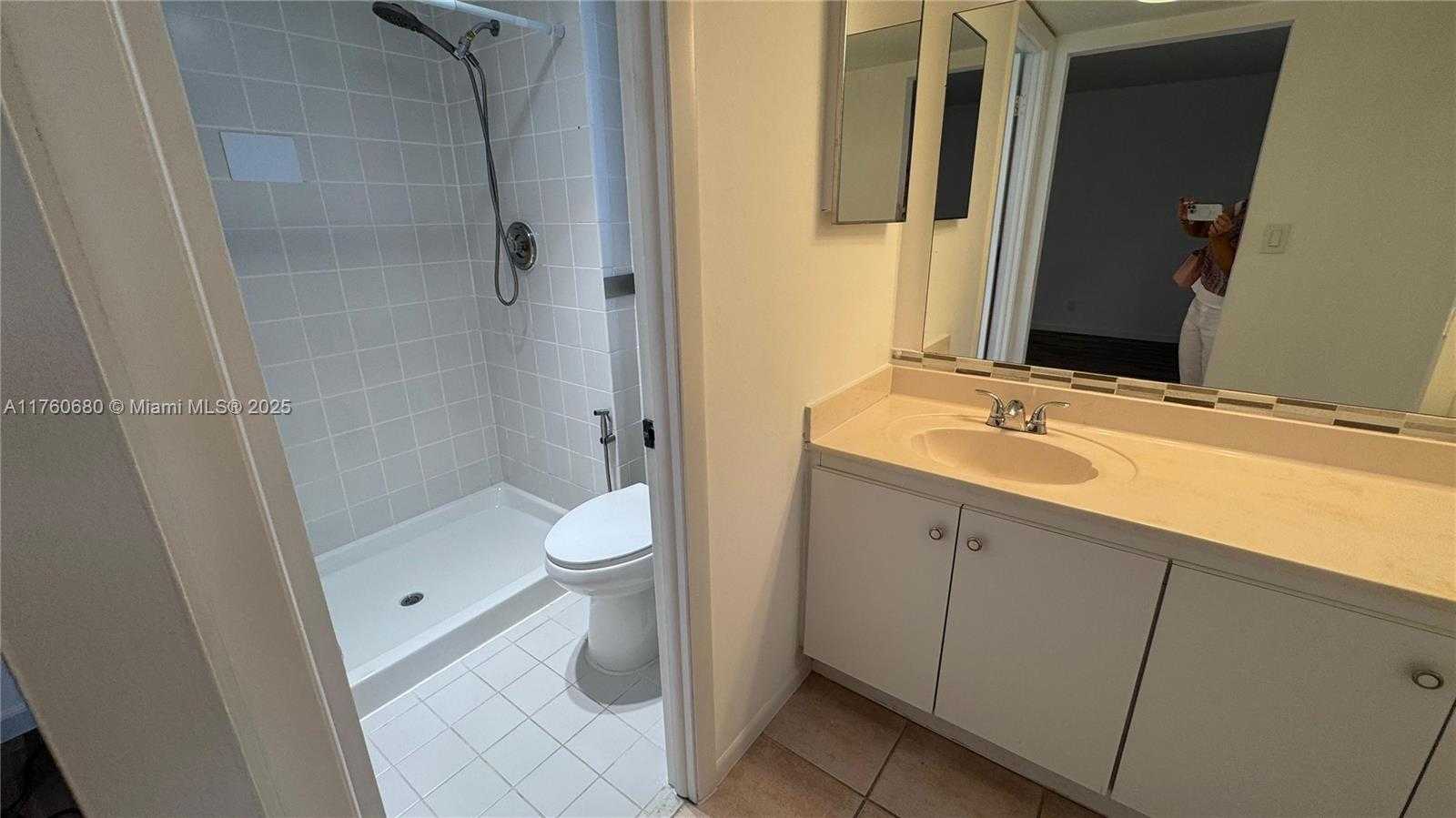Small Image of 20401 NORTH EAST 30TH AVE #412-8, Aventura Number 32