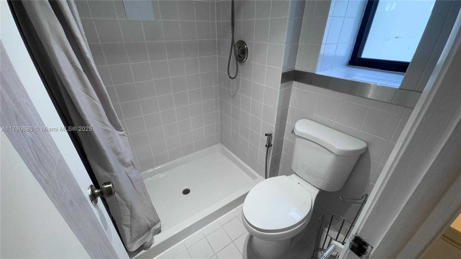 Small Image of 20401 NORTH EAST 30TH AVE #412-8, Aventura Number 34