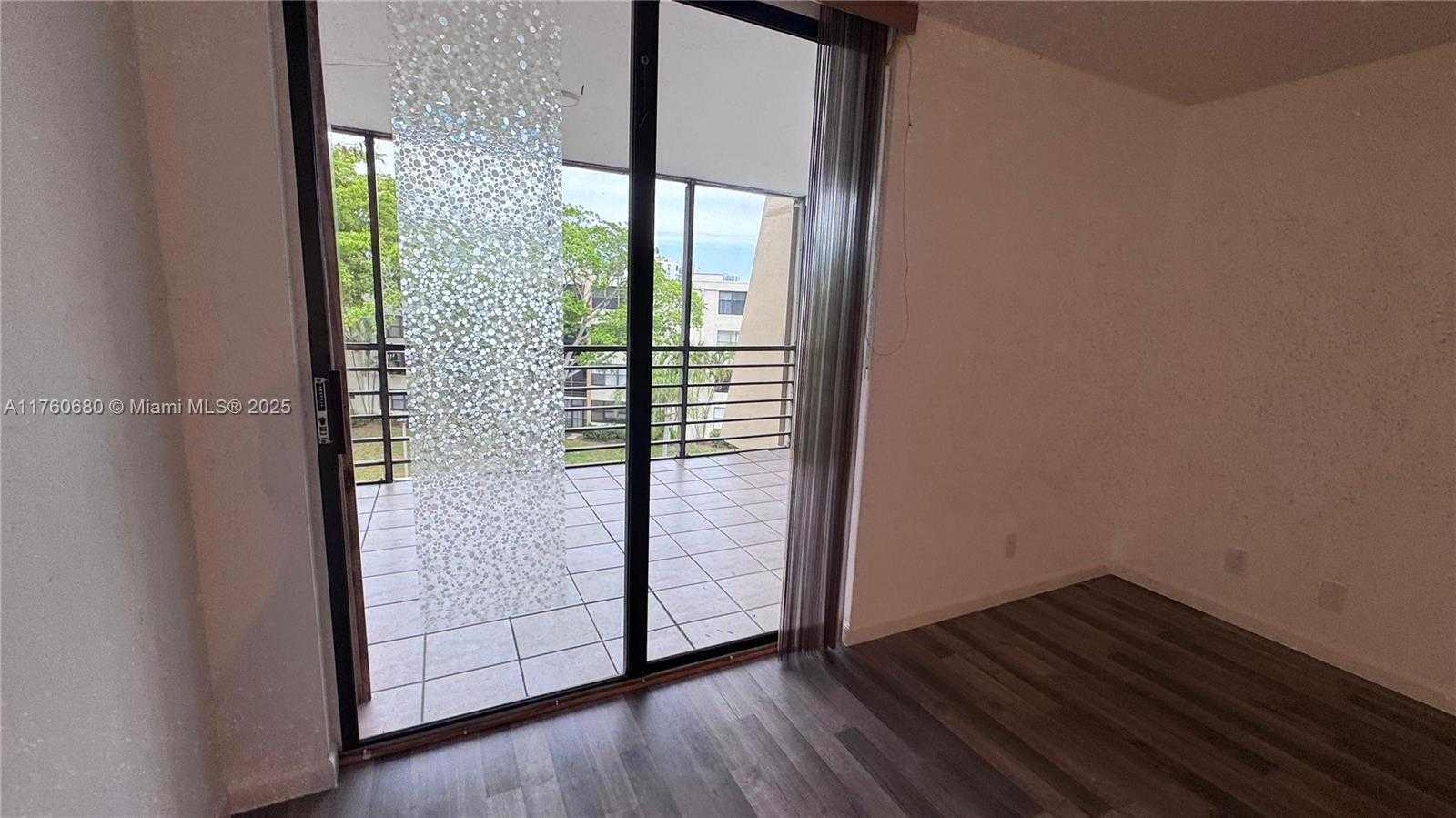 Small Image of 20401 NORTH EAST 30TH AVE #412-8, Aventura Number 38