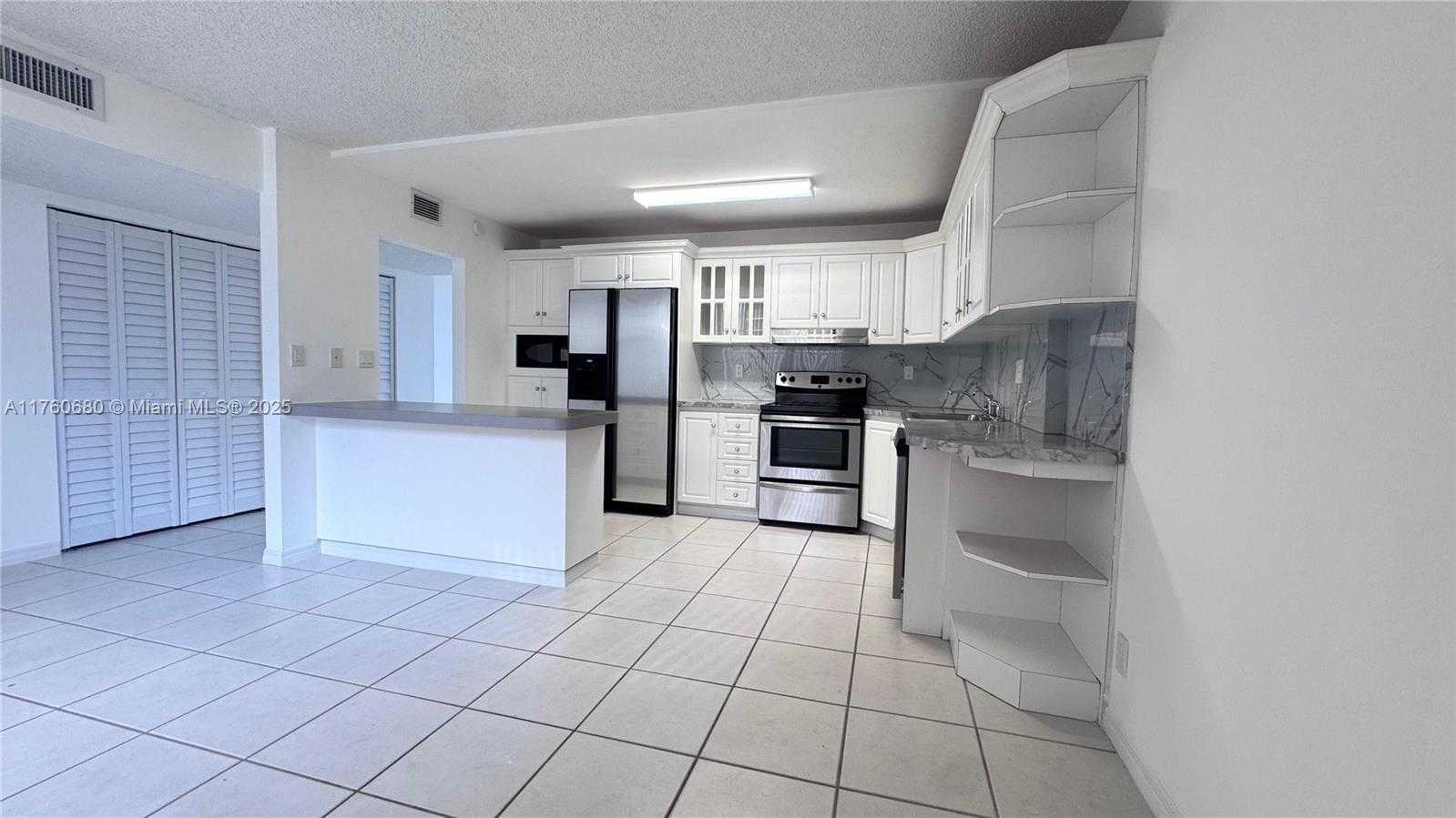 Small Image of 20401 NORTH EAST 30TH AVE #412-8, Aventura Number 7