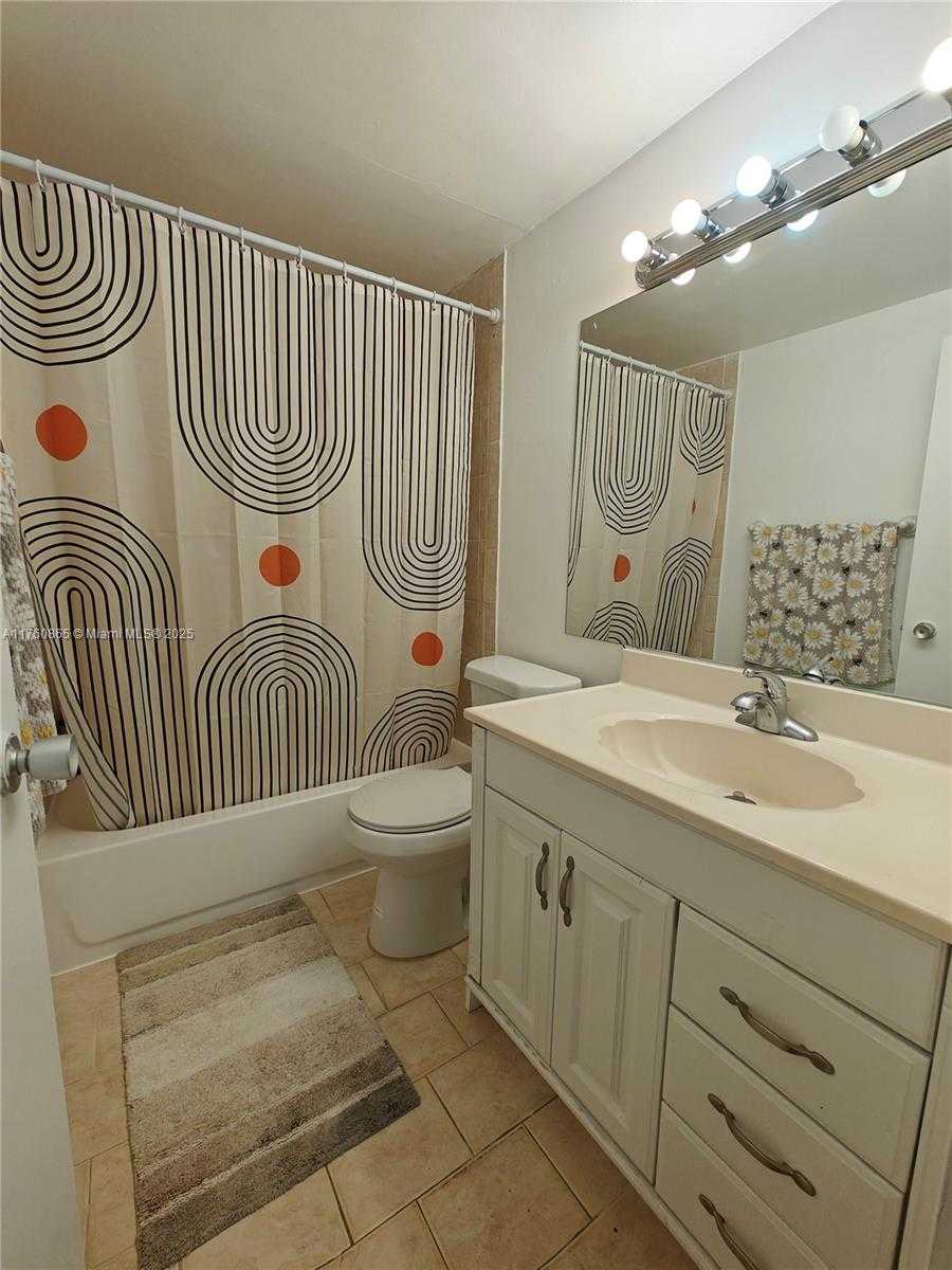 Small Image of 825 BRICKELL BAY DR #350, Miami Number 13