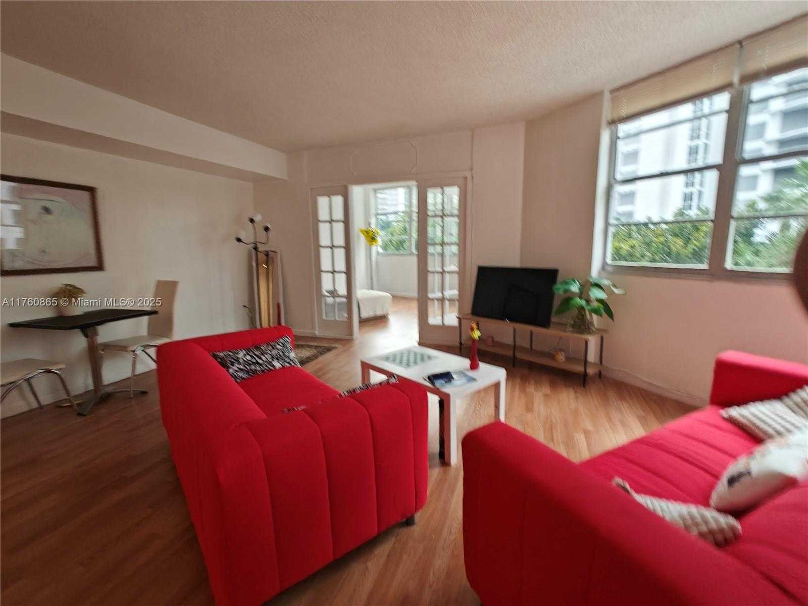Small Image of 825 BRICKELL BAY DR #350, Miami Number 15