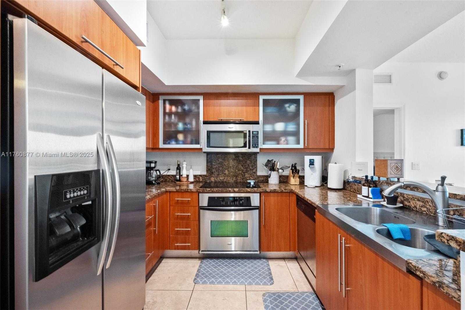 Small Image of 888 SOUTH DOUGLAS RD #602, Coral Gables Number 14