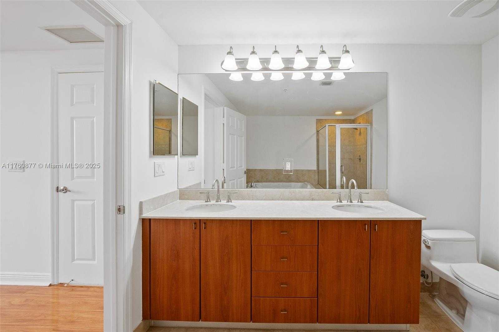Small Image of 888 SOUTH DOUGLAS RD #602, Coral Gables Number 23