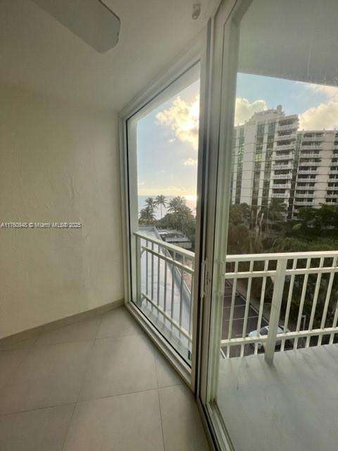 Small Image of 600 GRAPETREE DR #6ES, Key Biscayne Number 17
