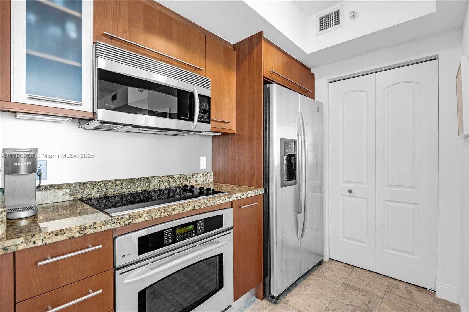 Small Image of 110 WASHINGTON AVE #1712, Miami Beach Number 10