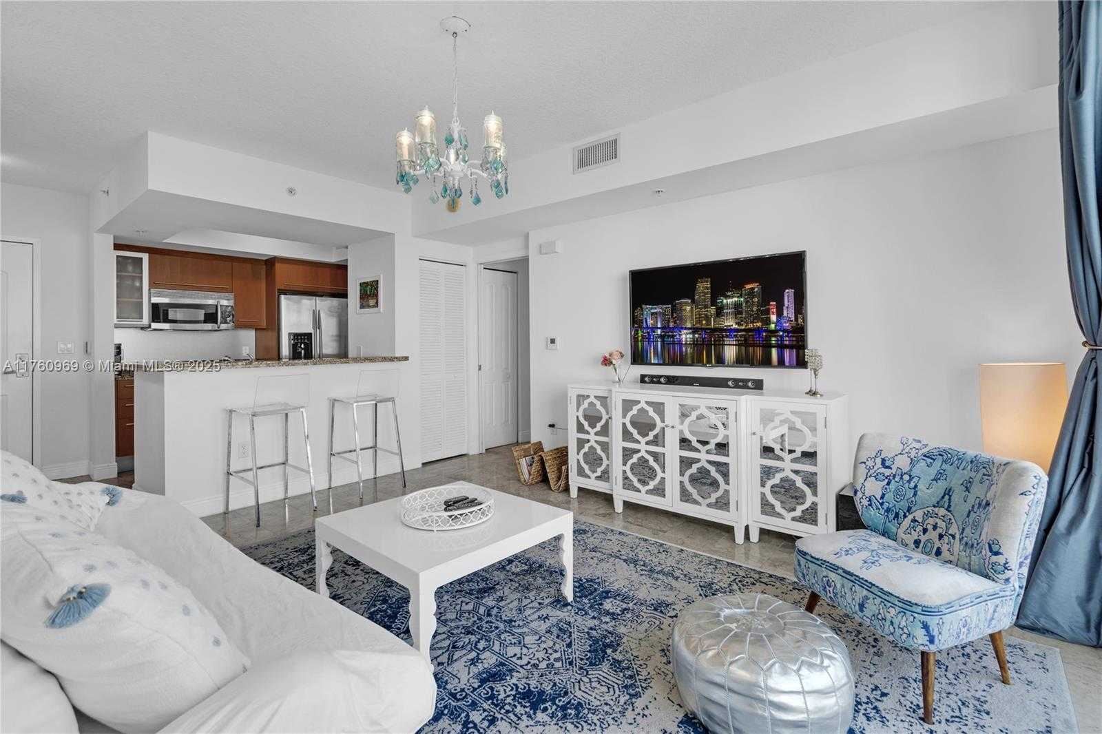 Small Image of 110 WASHINGTON AVE #1712, Miami Beach Number 6