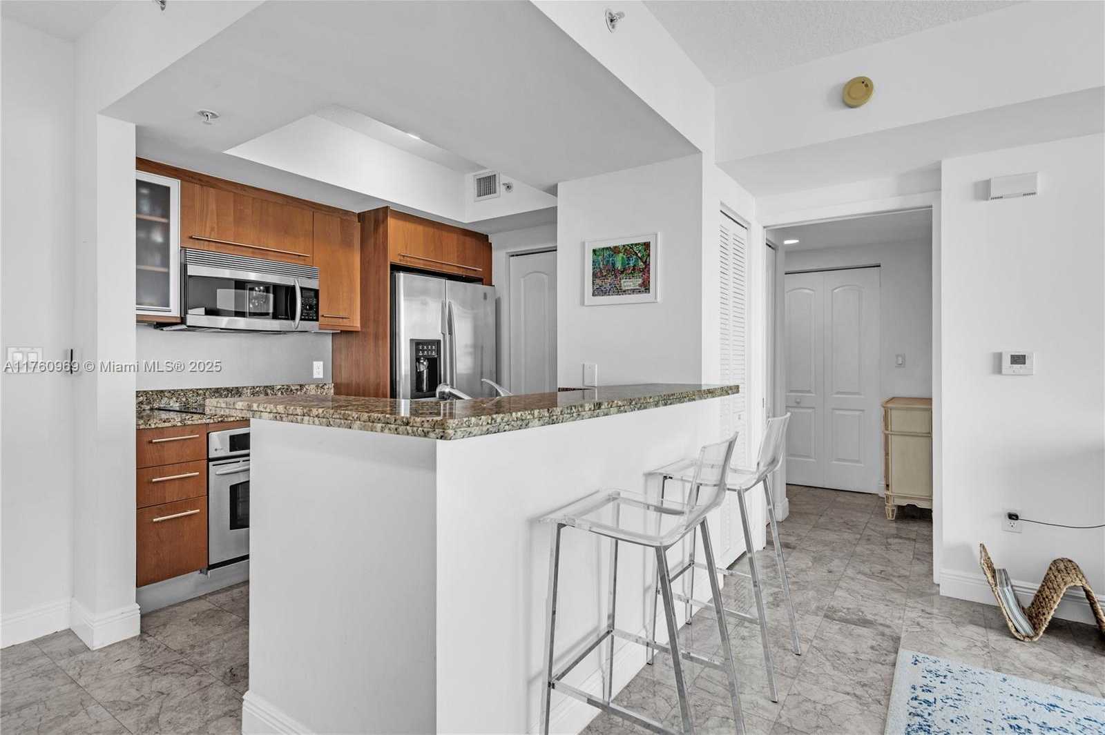 Small Image of 110 WASHINGTON AVE #1712, Miami Beach Number 8