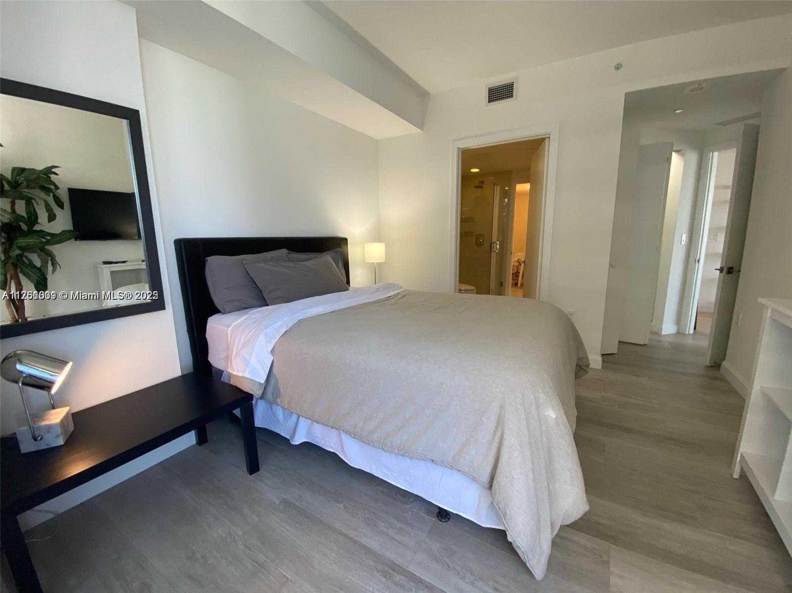 Small Image of 55 SOUTH WEST 9TH ST #3001, Miami Number 13