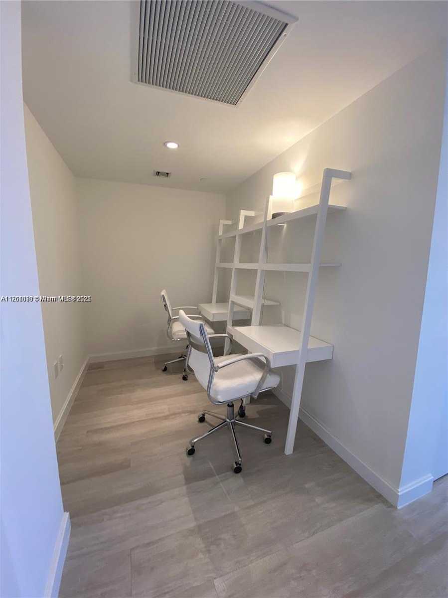 Small Image of 55 SOUTH WEST 9TH ST #3001, Miami Number 17