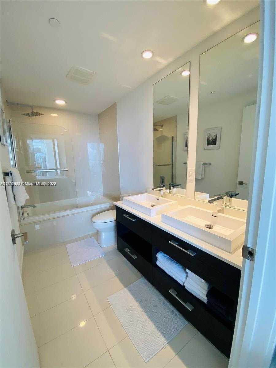 Small Image of 55 SOUTH WEST 9TH ST #3001, Miami Number 18