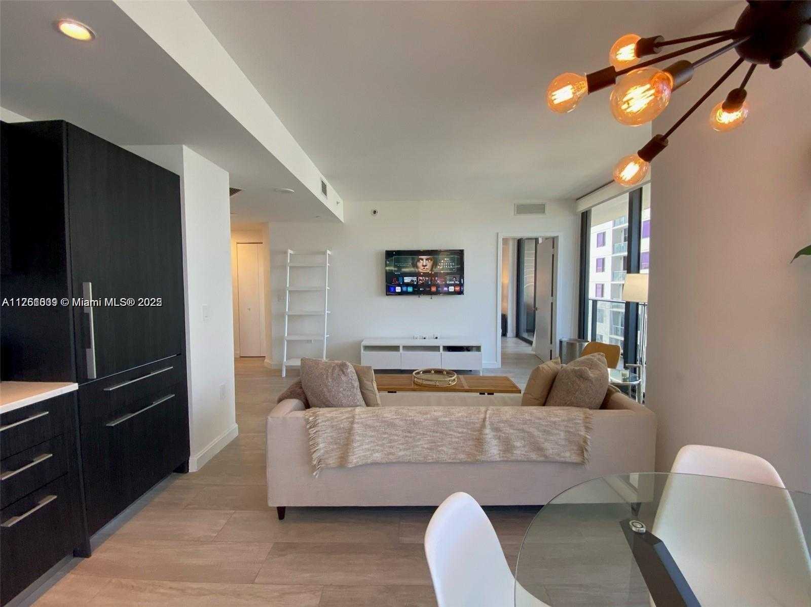 Small Image of 55 SOUTH WEST 9TH ST #3001, Miami Number 4