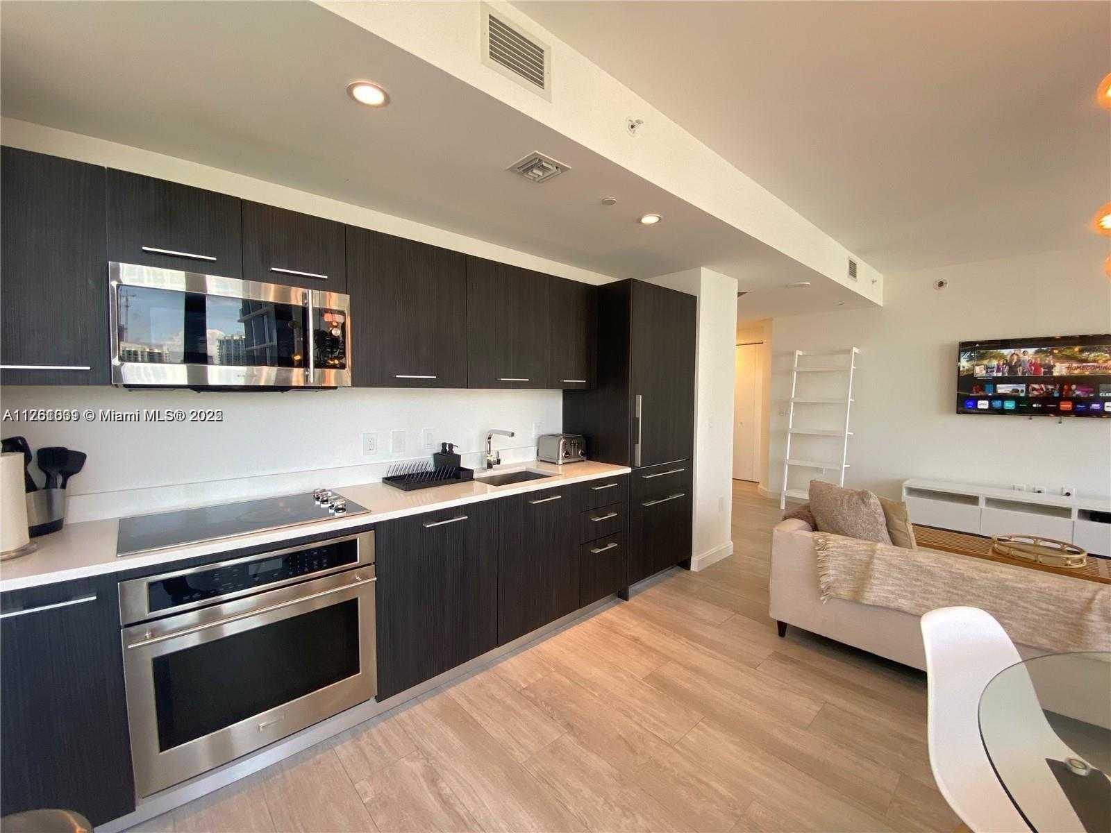 Small Image of 55 SOUTH WEST 9TH ST #3001, Miami Number 8
