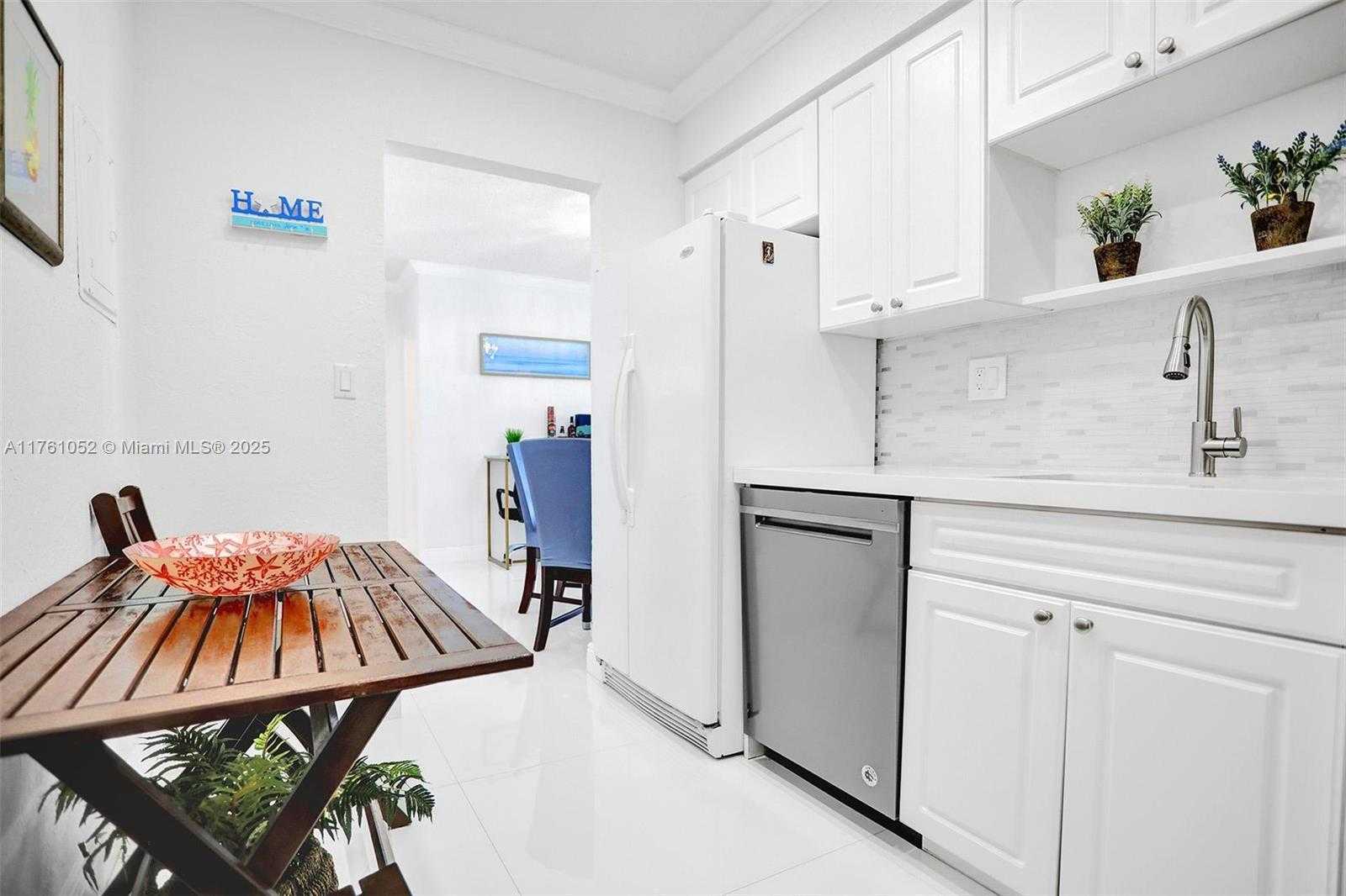 Small Image of 2501 SOUTH OCEAN DR #339 (Available  NOW), Hollywood Number 19