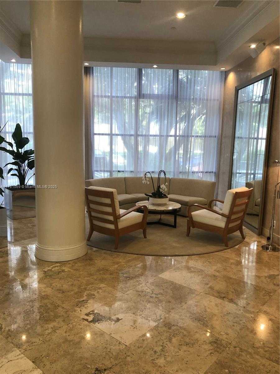 Small Image of 770 CLAUGHTON ISLAND DR #1504, Miami Number 15