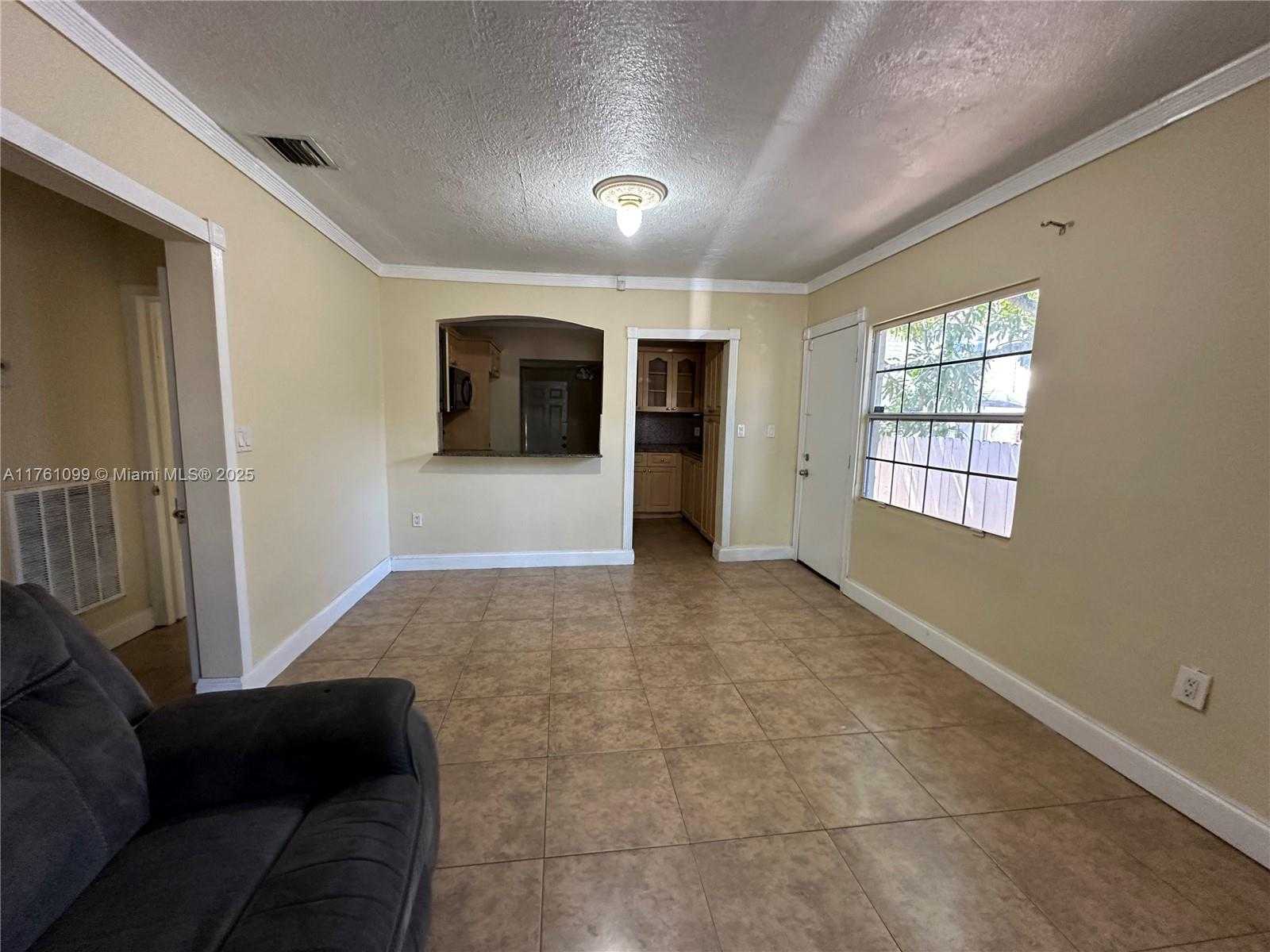Small Image of 52 NORTH WEST 33RD ST, Miami Number 14