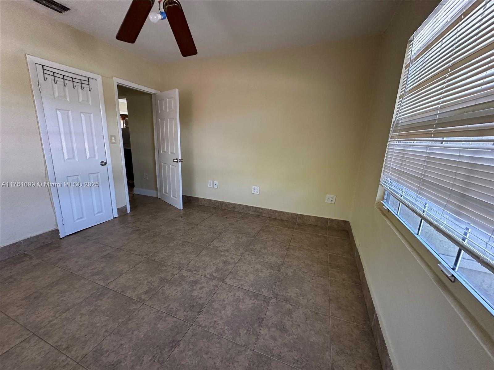 Small Image of 52 NORTH WEST 33RD ST, Miami Number 19