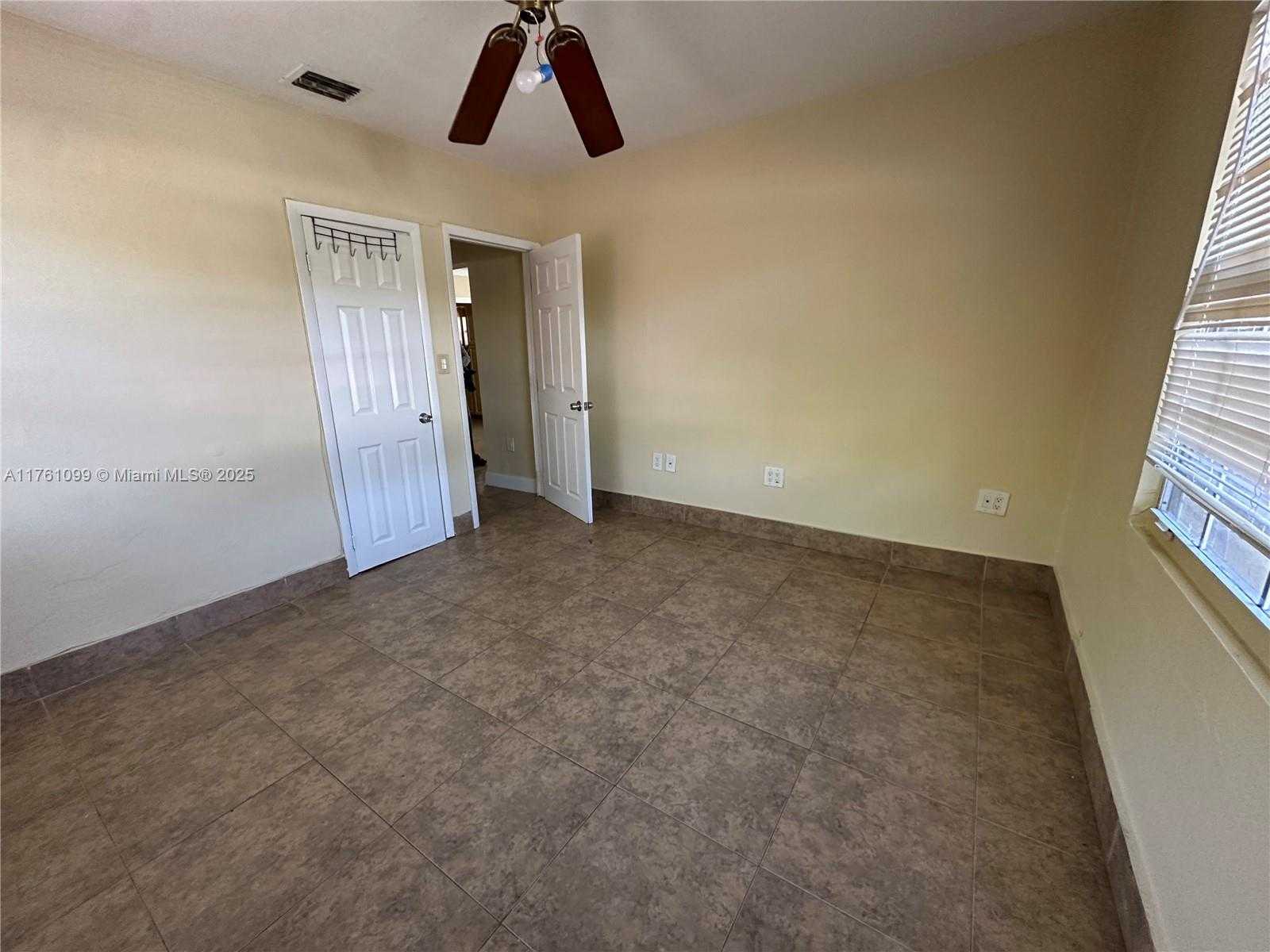 Small Image of 52 NORTH WEST 33RD ST, Miami Number 20