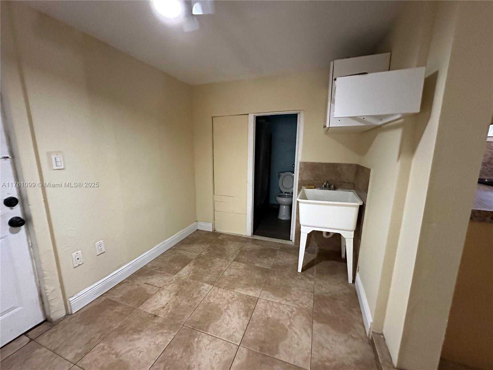 Small Image of 52 NORTH WEST 33RD ST, Miami Number 23