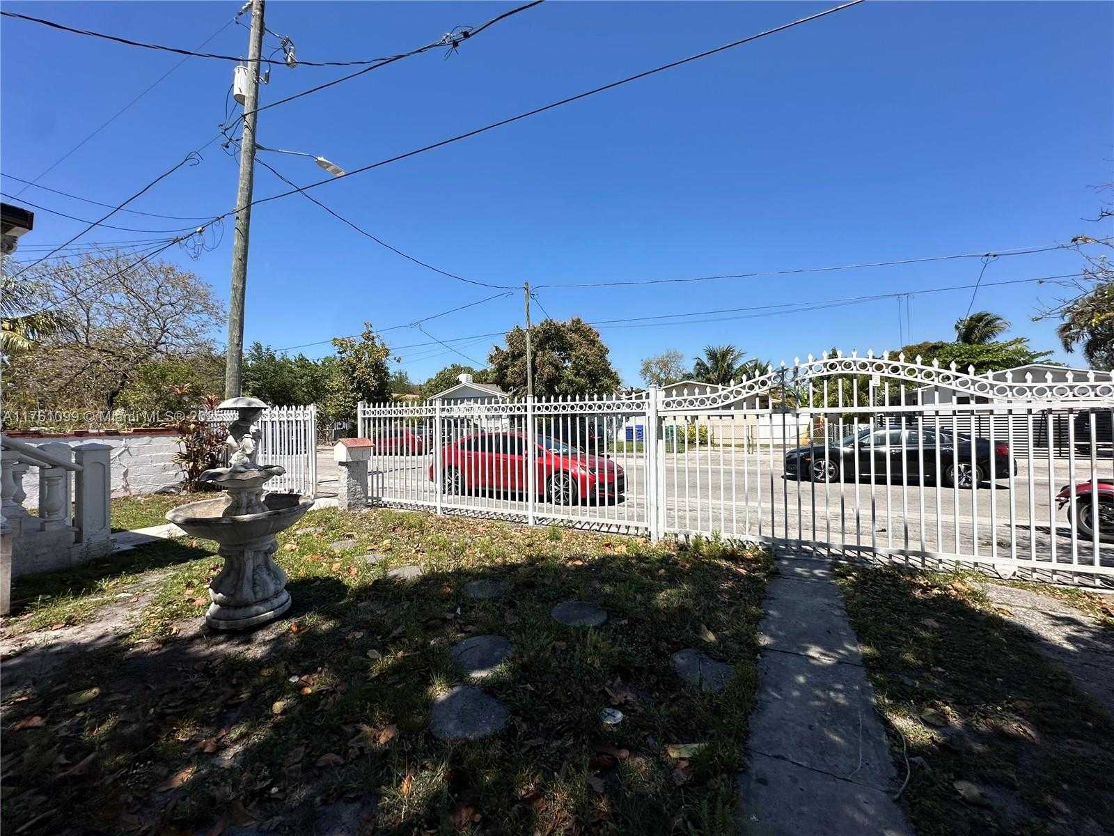 Small Image of 52 NORTH WEST 33RD ST, Miami Number 27